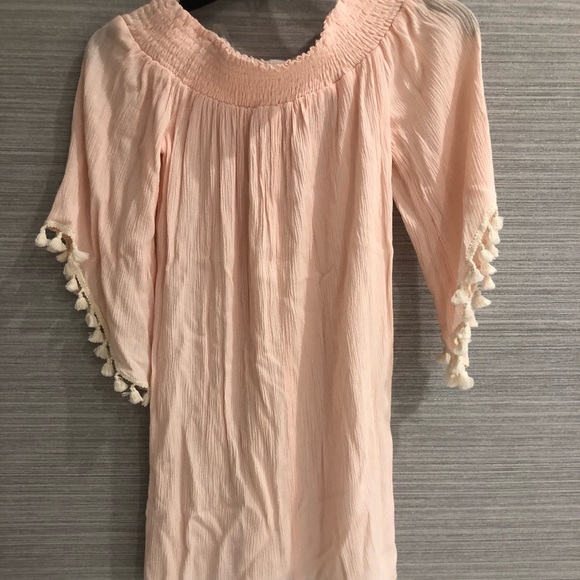 Off the shoulder beach coverup - Picture 1 of 2